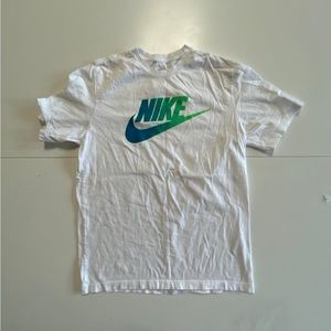 Green Nike tshirt